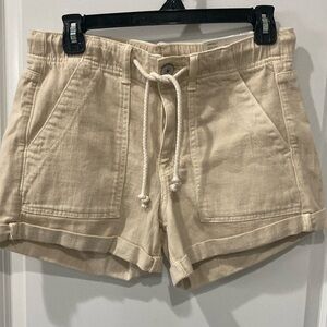 American Eagle Stretch Tomgirl Short Size 4
